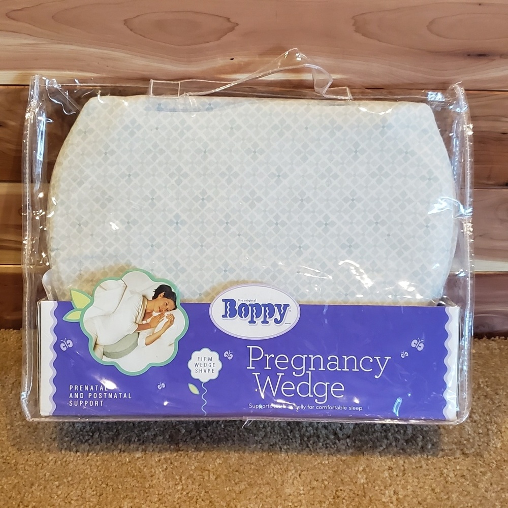 Very Gently Used Boppy Pregnancy Wedge